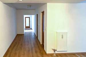 WOHNEN IM GRÜNEN! ATTRAKTIVE 3-ZIMMER-EG-WOHNUNG MIT GARTENHOF UND TG.-STELLPLATZ – Die vollständige Adresse der Immobilie erhältst du vom Anbieter., 90471 Langwasser Nordwest, Nürnberg – Vorschaubild 8