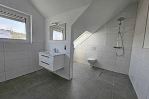 **Neubau-Erstbezug in Stadecken-Elsheim** Luxuriöse Doppelhaushälfte in gewachsener 1-A Wohnla – Die vollständige Adresse der Immobilie erhältst du vom Anbieter., 55271 Stadecken-Elsheim – Vorschaubild 7