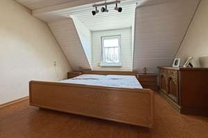 Glücksgriff für Familien und Schrauber. 
8 Zimmer auf 149 m². Plus 251 m² Fläche.
2 große Garagen. – Die vollständige Adresse der Immobilie erhältst du vom Anbieter., 72636 Frickenhausen – Vorschaubild 18