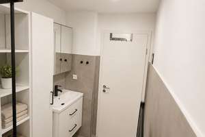 Exklusiv kernsanierte 3-Zimmer-Wohnung (2025) mit Balkon ins Grüne – voll möbliert – ideal für Expat – Am Pflanzkamp 60, 40229 Eller, Düsseldorf – Vorschaubild 8