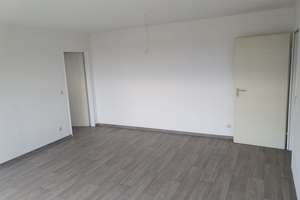Hübsche 2-Zimmer-Wohnung im 1. OG mit Tageslichtbad und Balkon – Grobestraße 13a, 39435 Borne – Vorschaubild 2