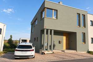 Hochwertiges Architektenhaus im Bauhausstil - Saarbrücken-Ensheim