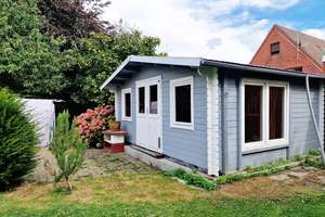 nah am Meer: großes Wohnhaus mit Kaminzimmer, Garage & Garten – Die vollständige Adresse der Immobilie erhältst du vom Anbieter., 25761 Büsum – Vorschaubild 4