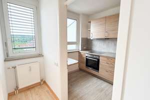 Betreutes Wohnen mit Dachterrasse: Weitblick über den Stadtwald, bezugsfertig und provisionsfrei – Rehhofstr. 142, 90482 Laufamholz, Nürnberg – Vorschaubild 6
