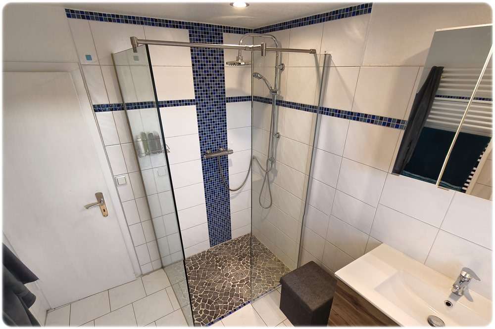 Immobilie in Lehrte - Lehrte-Röddensen: Perfekt für Familien – 2 Wohnungen auf 3 Etagen laden zum gemeinsamen Leben ein! - Bild 6