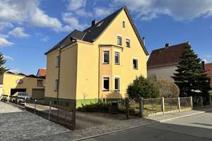 Sonniges Zuhause mit modernem Wohnkomfort und viel Platz für zwei Familien