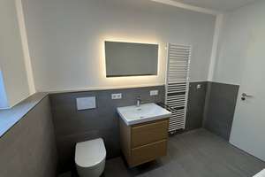 2x Erstbezug | Sonnige 2-Zimmer Wohnung | Einbauküche | Balkon | Einzelgarage | KFW55 | ER-Zentrum – Anton-Bruckner-Straße 8, 91052 Röthelheim, Erlangen – Vorschaubild 24