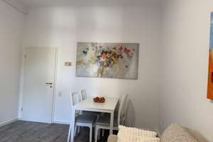 klimatisiert, löffelfertig vollständig möbliert und renoviert, 2 Zi, KDB und Balkon – Röhrenstraße 1, 40472 Rath, Düsseldorf – Vorschaubild 8