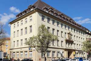 Wohnen im historischen Postgebäude -Helles renoviertes 2 Zimmer Apartment- Neckarstadt Ost