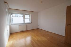 +WILEY+ Schicke Etagenwohnung mit 40 m² Wohnzimmer in ruhiger Wohnlage – Die vollständige Adresse der Immobilie erhältst du vom Anbieter., 89231 Neu-Ulm – Vorschaubild 6