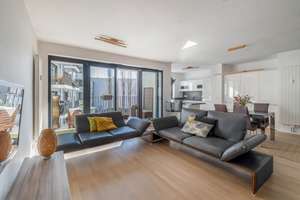 Modernes Familiendomizil mit zwei sonnigen Loggien und großzügiger Wohnküche