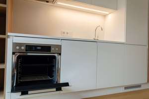 Helles Einzimmerapartment mit Loggia in Südausrichtung und einzigartigen Community-Spaces – Überseeplatz 1, 20457 HafenCity, Hamburg – Vorschaubild 5