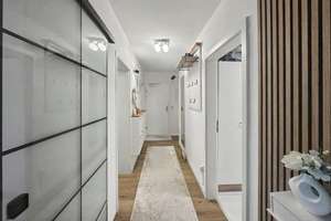 Stilvolle 4-Zimmer-Hochparterre-Wohnung mit Balkon und Stellplatz in Ingolstadt – Die vollständige Adresse der Immobilie erhältst du vom Anbieter., 85051 Münchener Straße, Ingolstadt – Vorschaubild 21