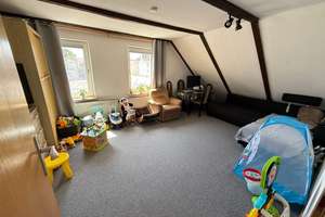 Schnuckelige Dachgeschosswohnung Zentrumsnah in Schleswig – Die vollständige Adresse der Immobilie erhältst du vom Anbieter., 24837 Schleswig – Vorschaubild 2