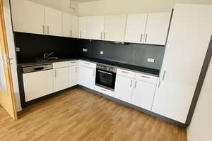 Schöne 2-Raumwohnung mit Balkon und Einbauküche!