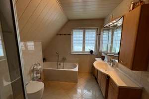 Haus mit Garage und Gartenhaus – Die vollständige Adresse der Immobilie erhältst du vom Anbieter., 91604 Flachslanden – Vorschaubild 5