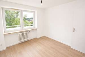 Renovierte 2-Zimmer-Wohnung mit großem Balkon & Aufzug in München-Trudering – sofort bezugsfrei – Wasserburger Landstraße 211, 81827 Waldtrudering, München – Vorschaubild 14