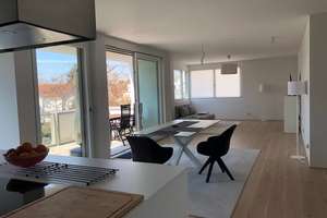 Moderne und lichtdurchflutete 4-Zimmer Wohnung in bester Lage im Heilbronner Osten! – Hundsbergstrasse 50, 74076 Heilbronn, Heilbronn – Vorschaubild 3