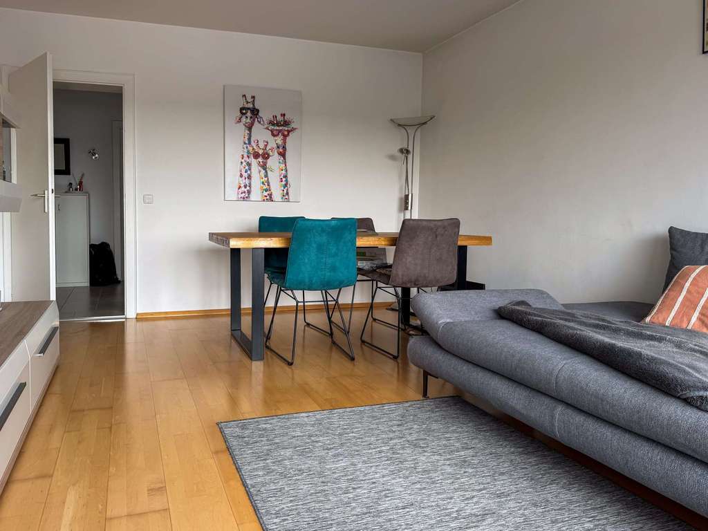 Immobilie in Rosenheim - Ideale 2-Zimmer-Wohnung in bester Rosenheimer Stadtlage auf Erbpachtgrundstück - Bild 1