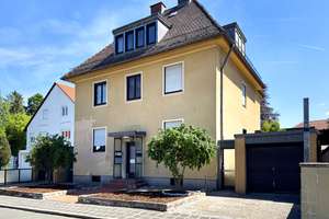 Großzügiges Mehrgenerationenhaus in gefragter Wohnlage – Die vollständige Adresse der Immobilie erhältst du vom Anbieter., 90482 Laufamholz, Nürnberg – Vorschaubild 3