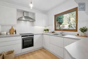 Wohnen mit Aussicht: Großzügiges Splitlevel-Haus mit Einliegerwohnung in Eppstein – Die vollständige Adresse der Immobilie erhältst du vom Anbieter., 65817 Eppstein – Vorschaubild 11