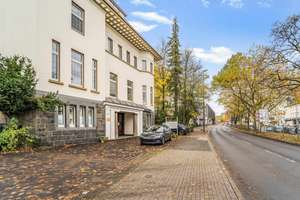 Charaktervolles Gewerbeobjekt: Renditestarkes Praxis- & Bürohaus mit langfristig etablierten Mietern – Elberfelder Straße 49, 42853 Scheid, Remscheid – Vorschaubild 41