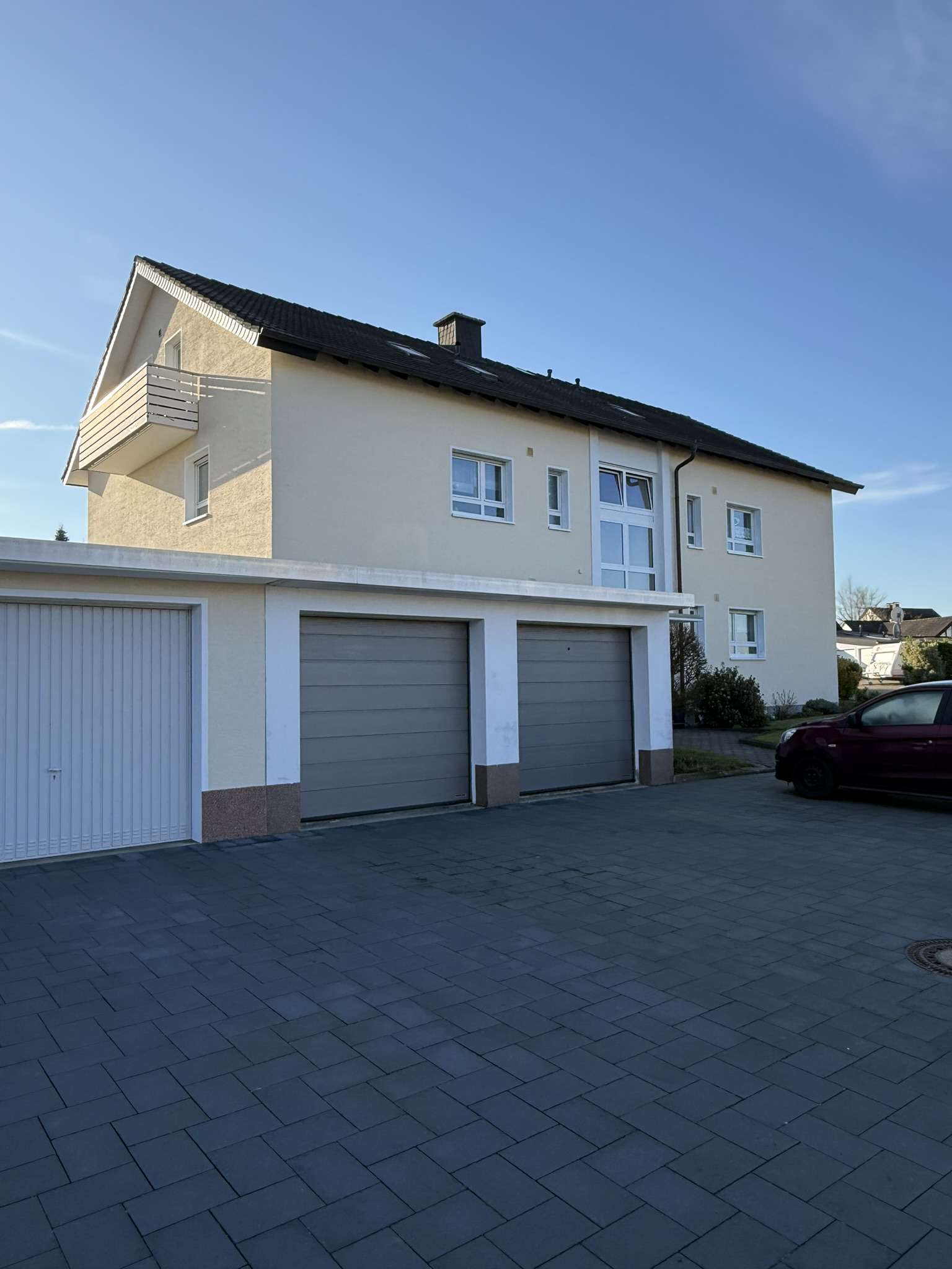 Entkernte Dachgeschosswohnung mit enormen Sanierungspotenzial!, Bielefeld – Bild 1