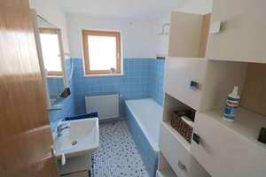 Kapitalanlage oder zur Eigennutzung -  Zweifamilienhaus mit Wintergarten, Balkon und großem Garten – Die vollständige Adresse der Immobilie erhältst du vom Anbieter., 84076 Pfeffenhausen – Vorschaubild 7