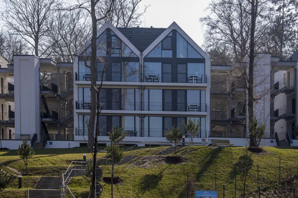 Immobilie in Waren (Müritz) - Exklusive Ferienwohnung mit eigener Sauna einzigartigem Seeblick auf die Müritz - Bild 2
