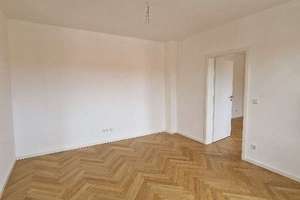 Charmantes Zuhause über den Dächern Nürnbergs – Die vollständige Adresse der Immobilie erhältst du vom Anbieter., 90491 St. Jobst, Nürnberg – Vorschaubild 4
