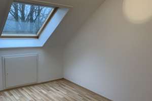 Helle 3-Zimmer-Wohnung mit Balkon, Garage in attraktiver Lage – Hammersteiner Allee 36, 42329 Vohwinkel, Wuppertal – Vorschaubild 12