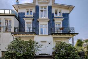 Direkt am Toelleturm, in prominenter Lage: sehr helle, sanierte, 200m² - Altbau - Etage