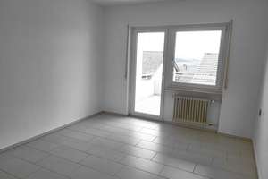 Großzügiges Reihenmittelhaus 
mit Balkon, Terrasse, 
kleinem Garten und Garage 
in Neckarwestheim – Die vollständige Adresse der Immobilie erhältst du vom Anbieter., 74382 Neckarwestheim – Vorschaubild 6