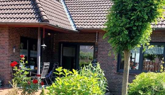 Bild von Hier können mehrere Generationen wohnen - in zentraler Lage zwischen Wiesmoor, Zetel und Wittmund