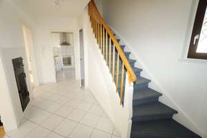 Einfamilienhaus - Altbau - mit schönem Garten in ruhiger Wohnlage von Leonberg-Eltingen – Die vollständige Adresse der Immobilie erhältst du vom Anbieter., 71229 Leonberg – Vorschaubild 5
