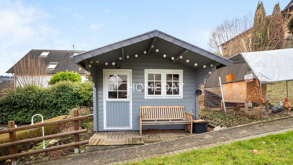 Immobilie in Meschede - Zweifamilienhaus mit sonnigem Garten auf ca. 940 m² Grundstück - Bild 3