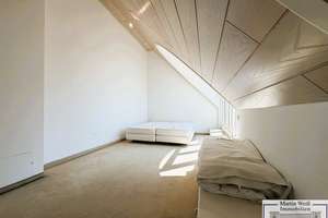Zwischen Englischem Garten und Isar gelegen: 4-Zimmer-Maisonette-Wohnung mit Süd-Balkon und DT – Die vollständige Adresse der Immobilie erhältst du vom Anbieter., 80538 Englischer Garten, München – Vorschaubild 13