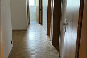 Wohnen mit Charakter: 4,5-Zimmer-Wohnung in Stuttgart-Hofen