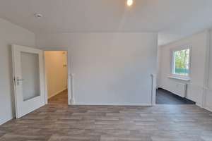 *Ab sofort -1-Zimmer-Wohnung mit Balkon und Duschbad im Erdgeschoss* – An der Kotsche 8, 4207 Lausen-Grünau, Leipzig – Vorschaubild 3