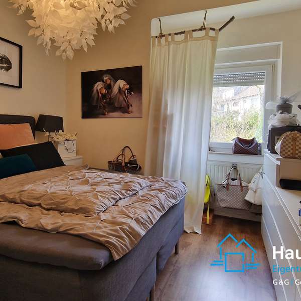 *** sehr schöne und große Altbau-3 Zimmer-Wohnung mit Balkon und Garage, Soers ***