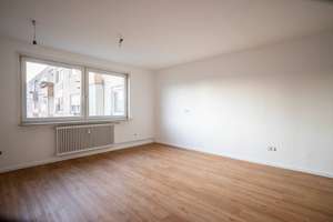 Renovierte 4 Zimmerwohnung mit Balkon, Fahrstuhl und TG-Platz in Bielefeld Stieghorst – Die vollständige Adresse der Immobilie erhältst du vom Anbieter., 33605 Stieghorst, Bielefeld – Vorschaubild 2