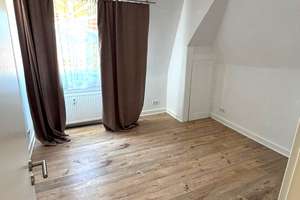 Zentral gelegene Dachgeschosswohnung im beliebten Alsenstraßenviertel – Alsenstr. 32, 44789 Südinnenstadt, Bochum – Vorschaubild 2