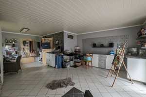 Einfamilienhaus mit großem Ausbaupotenzial, Garten, Doppelgarage und vier Außenstellplätzen – Euskirchen (Kreis) – Vorschaubild 2