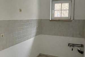 Freie 2-Zimmer-Erdgeschosswohnung mit drei Terrassen und Gartenanteil – Die vollständige Adresse der Immobilie erhältst du vom Anbieter., 1219 Leubnitz-Neuostra, Dresden – Vorschaubild 2
