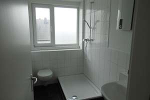 Dachgeschoss-Whg. in Essen Holsterhausen. Ruhige und dennoch zentrale Lage! – Nieberdingstraße 41, 45147 Holsterhausen, Essen – Vorschaubild 10