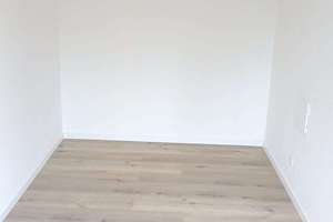 2 Zimmer ganz oben im Dachgeschoss mit Aufzug – Am Waldthausenpark 15, 45127 Stadtkern, Essen – Vorschaubild 7