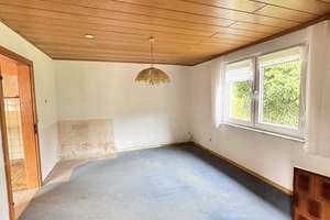 Freistehendes 1 FMH mit ca. 1000qm Grundstück / Bauplatz  *** Sanierungsbedürftig – Die vollständige Adresse der Immobilie erhältst du vom Anbieter., 97846 Partenstein – Vorschaubild 3