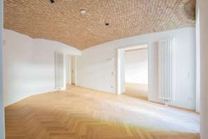 AIGNER - Charmante 3-Zimmer-Tiefparterrewohnung mit Gartenhof in historischem Altbau – Die vollständige Adresse der Immobilie erhältst du vom Anbieter., 80796 Neuschwabing, München – Vorschaubild 5
