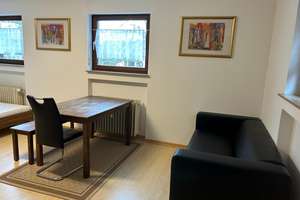 Voll ausgestattete und möblierte 1-Zimmerwohnung in Würzburg/Heidingsfeld