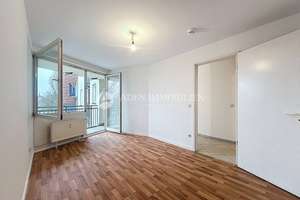 2 große Zimmer mit Aufzug & Balkon Altstadt Köpenick mit Umwandlungspotenzial in 3-Zimmer-Wohnung ! – Kietzer Str. 7, 12555 Köpenick, Berlin – Vorschaubild 6